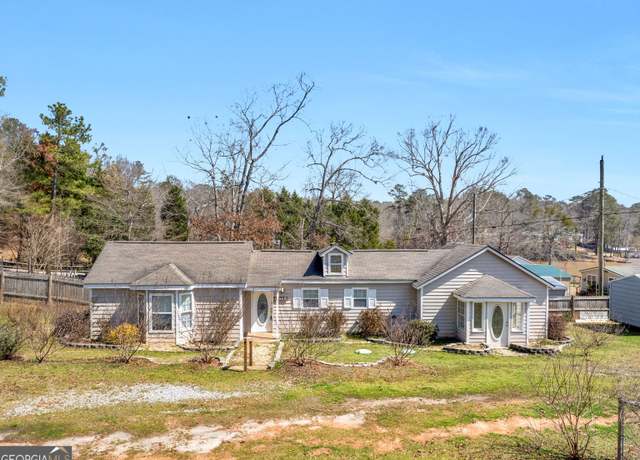 Property at 117 Weavers Lake Front Rd, Jackson, GA 30233, 1 bed, 1 bath
