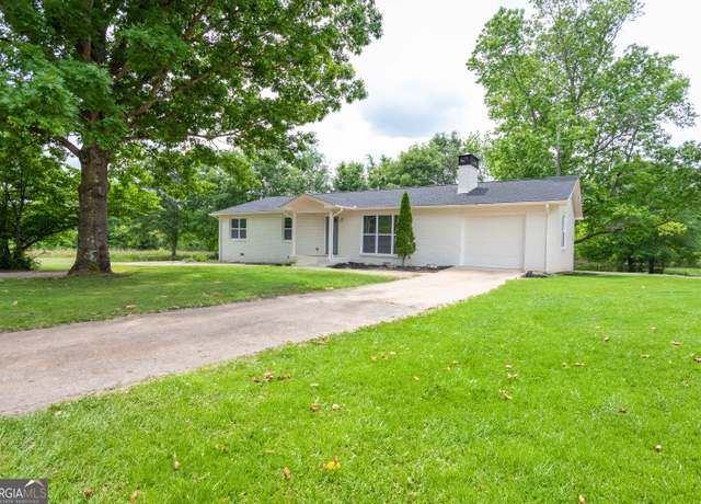Property at 1073 WE King Rd, Commerce, GA 30530, 3 beds, 3 baths