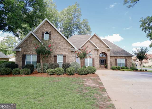 Property at 309 Madilyn Dr, Warner Robins, GA 31088, 4 beds, 3.5 baths
