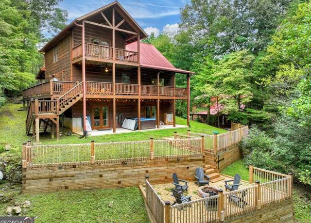 Property at 174 Wildwood Ct, Ellijay, GA 30540, 3 beds, 3 baths