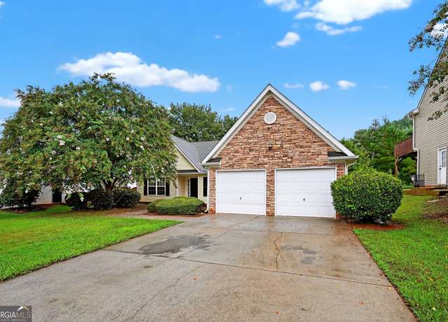 Property at 240 Berkley Dr, Villa Rica, GA 30180, 3 beds, 2 baths