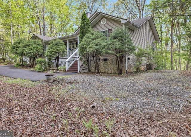 Property at 144 Ashley Cir, Blairsville, GA 30512, 3 beds, 2 baths
