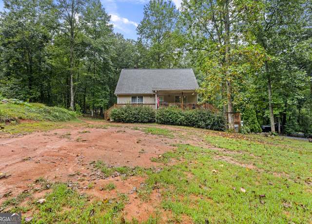 Property at 805 Beaver Lake Dr, Clarkesville, GA 30523, 4 beds, 3 baths