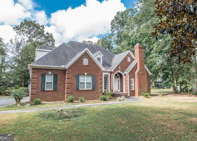 Property at 304 Stathams Way, Warner Robins, GA 31088, 4 beds, 4.5 baths