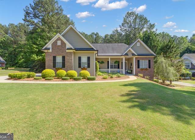 Property at 150 Cold Harbor Ct, Sharpsburg, GA 30277, 3 beds, 2 baths