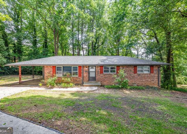 Property at 136 Briarwood Dr, Toccoa, GA 30577, 3 beds, 2 baths