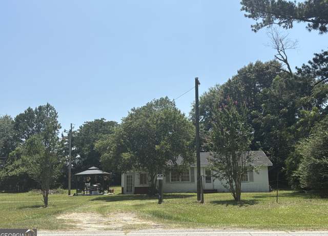 Property at 2326 Joe Wright Dr S, Cordele, GA 31015, 3 beds, 2 baths