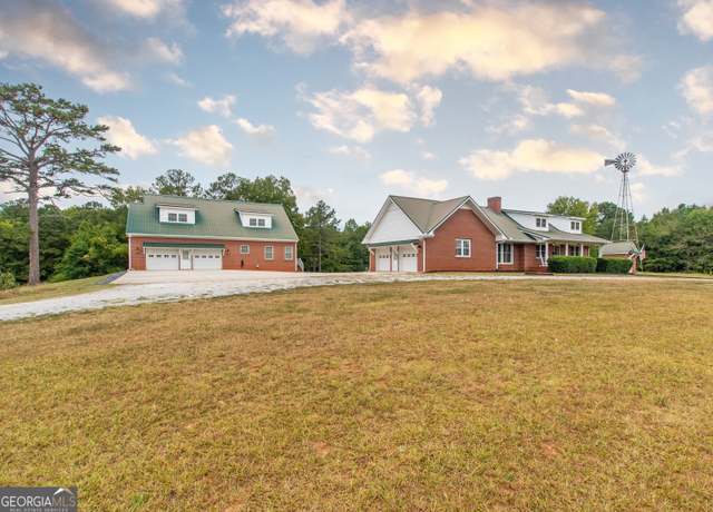 Property at 375 Luther Bailey Rd, Senoia, GA 30276, 5 beds, 4 baths