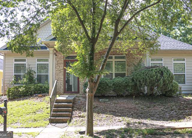 Property at 6127 Landers Loop, Fairburn, GA 30213, 3 beds, 2.5 baths