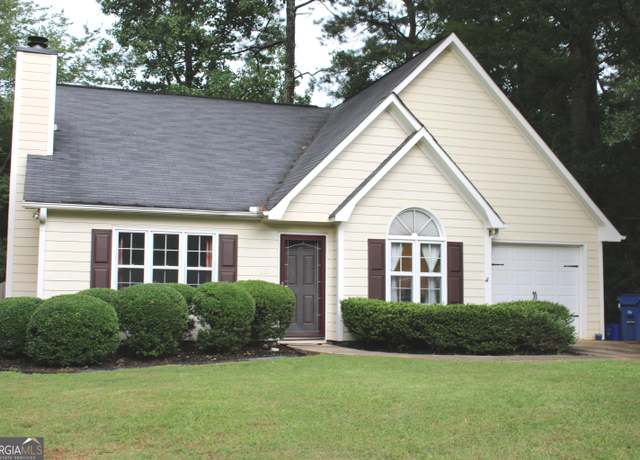 Property at 120 Greenwood Cir, Athens, GA 30605, 3 beds, 2 baths