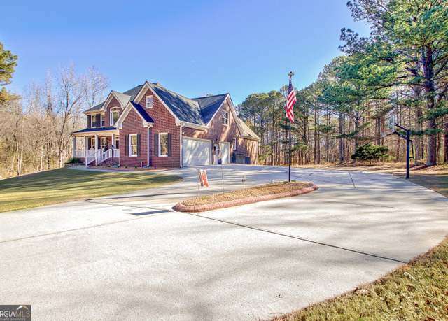 Property at 671 Ellison Rd, Tyrone, GA 30290, 4 beds, 3.5 baths