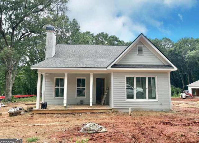 Property at 679 College Dr, Madison, GA 30650, 4 beds, 3 baths