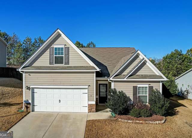 Property at 6 October Ave, Newnan, GA 30265, 4 beds, 3 baths
