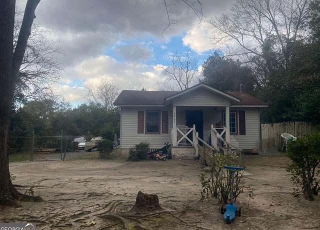 Property at 3083 Montpelier Pl, Macon, GA 31204, 3 beds, 1 bath