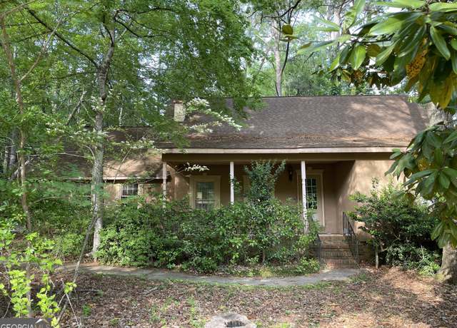 Property at 106 Amblewood Ct, Peachtree City, GA 30269, 5 beds, 4 baths