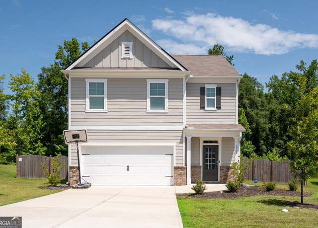 Property at 6904 Oak Valley Dr, Douglasville, GA 30134, 5 beds, 3 baths