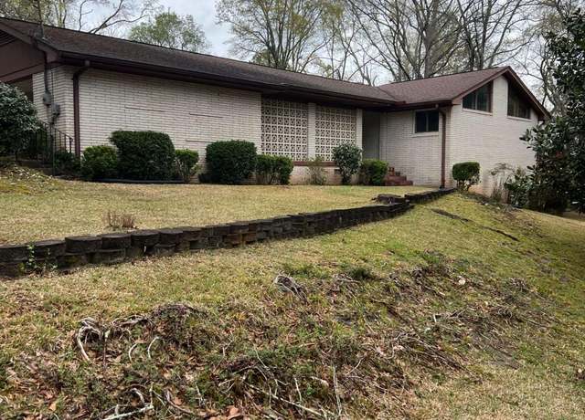 Property at 264 Tara Way, Athens, GA 30606, 3 beds, 2 baths
