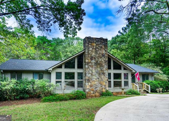 Property at 4004 White Oak Ln, Lagrange, GA 30240, 6 beds, 4.5 baths