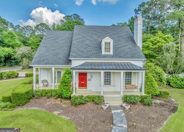 Property at 113 Quinn Dr, Dublin, GA 31021, 4 beds, 4.5 baths