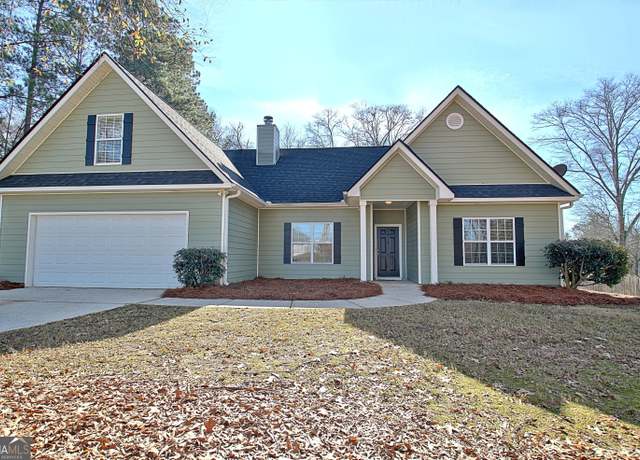 Property at 33 Ball St, Moreland, GA 30259, 3 beds, 2 baths