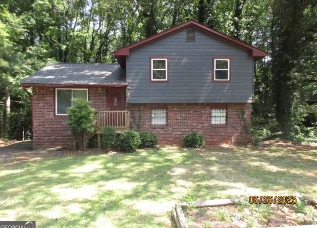 Property at 4350 Lincolndale Dr, Ellenwood, GA 30294, 3 beds, 2 baths