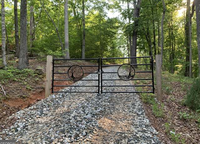 Property at 117 Shore Crest Dr, Martin, GA 30557