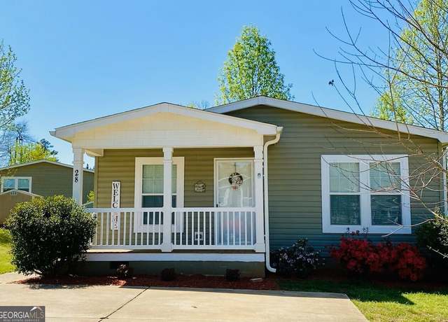 Property at 28 Redwood Cir, Newnan, GA 30263, 2 beds, 2 baths
