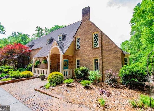 Property at 98 Sweetbriar Ln, Carrollton, GA 30117, 4 beds, 3.5 baths