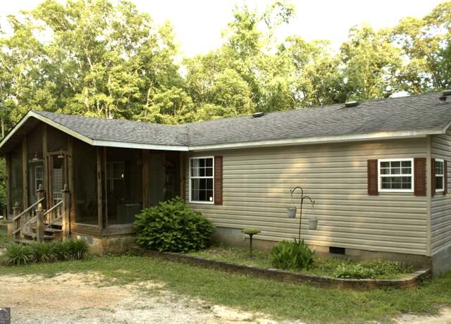 Property at 7557 Cove Rd, Woodbury, GA 30293, 3 beds, 1.5 baths
