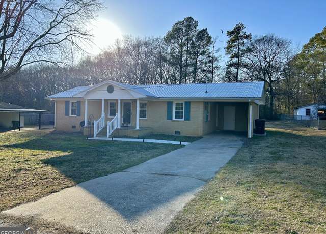 Property at 201 Pecan Dr, Hartwell, GA 30643, 3 beds, 1 bath