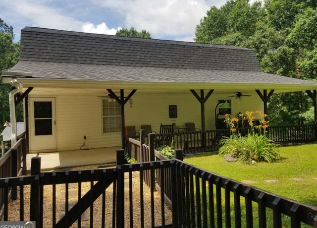 Property at 662 Crossroads Church Rd, Tallapoosa, GA 30176, 3 beds, 2.5 baths