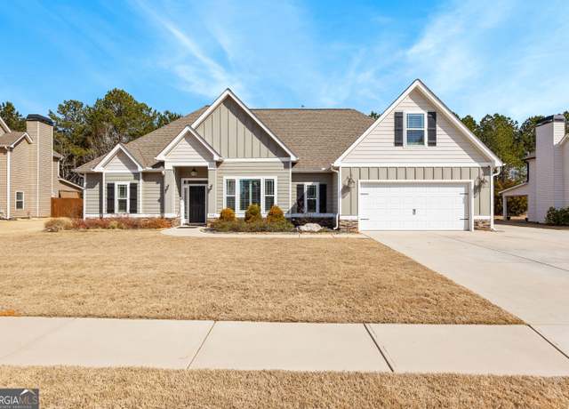 Property at 130 Duck Dr, Senoia, GA 30276, 4 beds, 3.5 baths