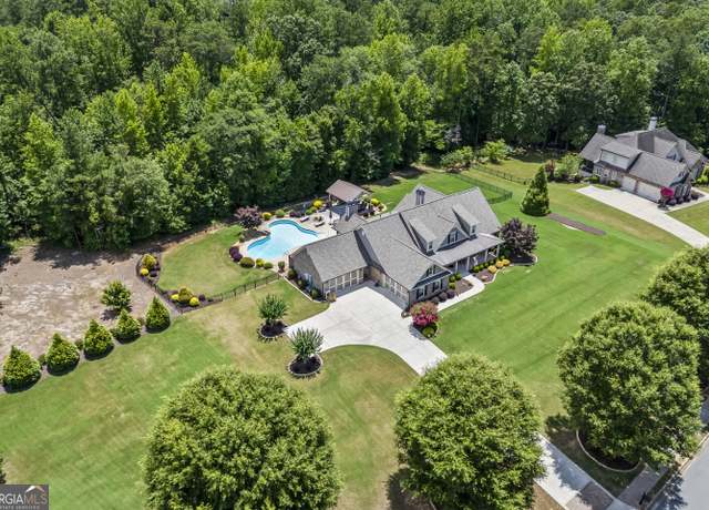 Property at 1211 Highgrove Ct, Monroe, GA 30655, 4 beds, 3.5 baths