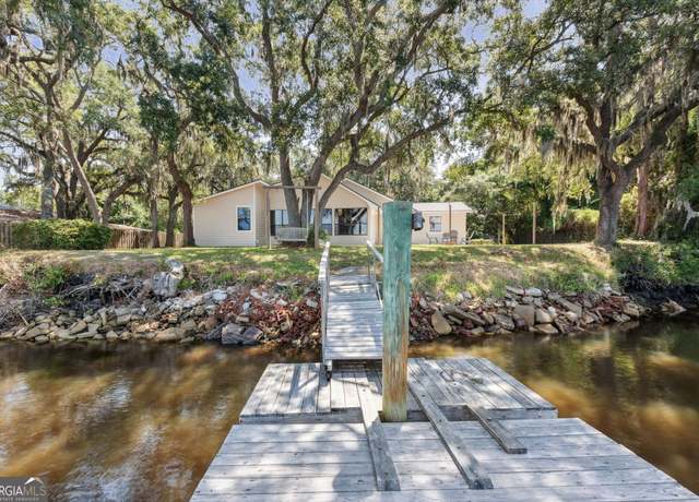 Property at 1142 New Point Peter Rd, St. Marys, GA 31558, 4 beds, 3 baths