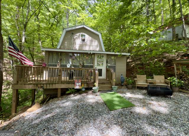 Property at 87 Garden Ln, Cleveland, GA 30528, 2 beds, 1.5 baths