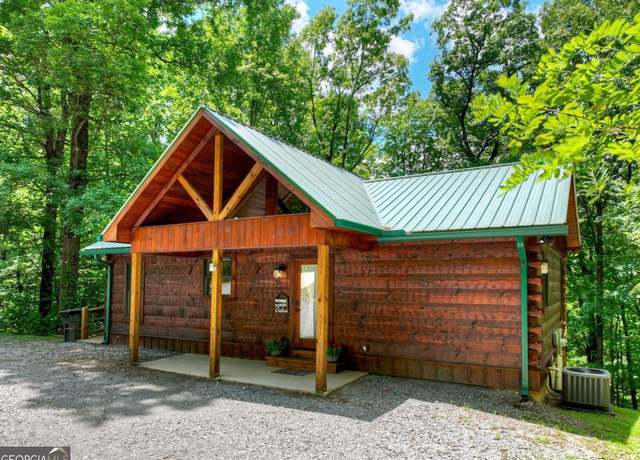 Property at 1554 Piney Spur Rd S, Ellijay, GA 30540, 2 beds, 2 baths