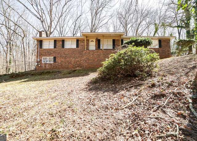 Property at 325 Segrest Cir, Athens, GA 30605, 5 beds, 3 baths