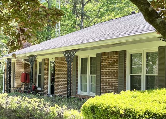 Property at 3415 Lake Carlton Rd, Loganville, GA 30052, 3 beds, 2 baths