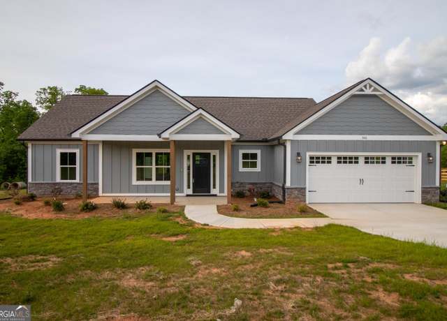 Property at 266 Hunts Ridge Dr, Cleveland, GA 30528, 3 beds, 2 baths