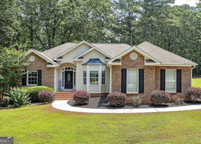 Property at 100 Riveredge Dr, Mcdonough, GA 30252, 3 beds, 2.5 baths