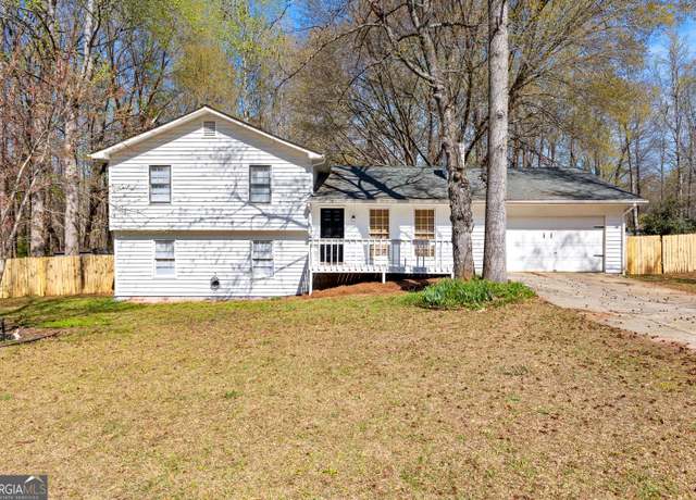Property at 355 Nectarine Dr, Newnan, GA 30265, 3 beds, 2 baths