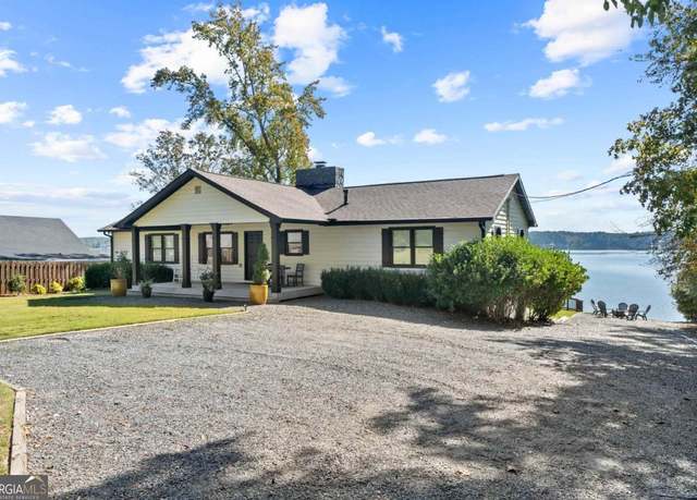 Property at 192 SE Jackson Rd, Milledgeville, GA 31061, 4 beds, 3 baths
