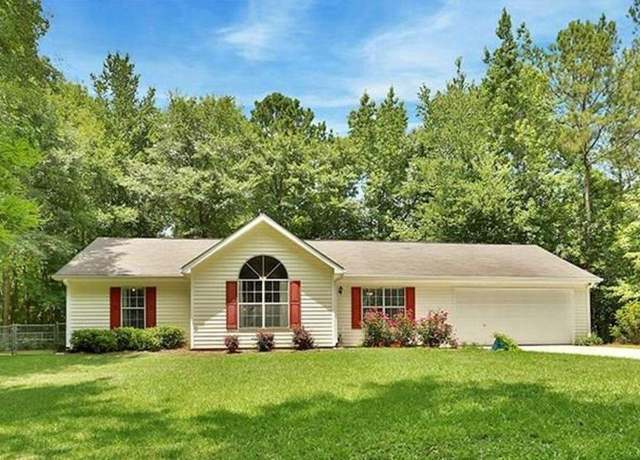 Property at 40 Moore Rd, Newnan, GA 30263, 3 beds, 2 baths