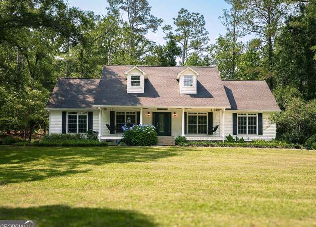 Property at 810 Callaway Church Rd, Lagrange, GA 30241, 4 beds, 2.5 baths