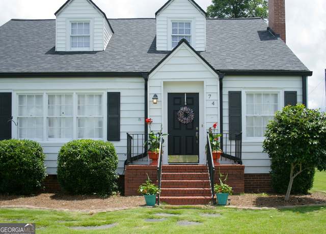Property at 74 Hollis Hts, Newnan, GA 30263, 3 beds, 2 baths