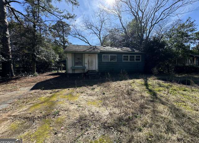 Property at 1305 Laura Ave, Warner Robins, GA 31088, 4 beds, 2 baths