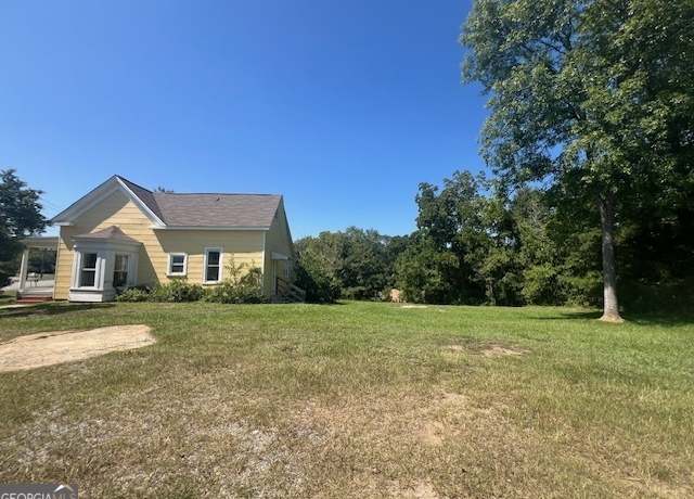 Property at 641 N Cobb St, Milledgeville, GA 31061, 4 beds, 2 baths