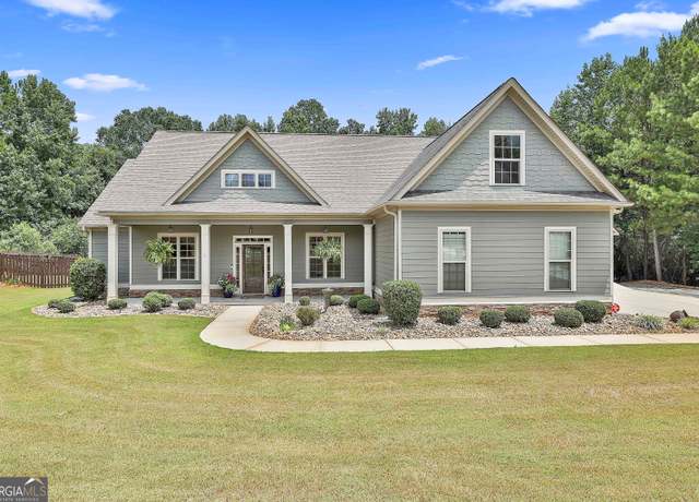 Property at 223 Wills Run Dr, Senoia, GA 30276, 4 beds, 3.5 baths