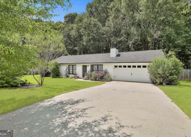 Property at 407 Deergrass Trl, Peachtree City, GA 30269, 3 beds, 2 baths