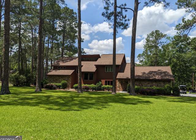 Property at 7 Whippoorwill Dr, Statesboro, GA 30458, 5 beds, 3.5 baths